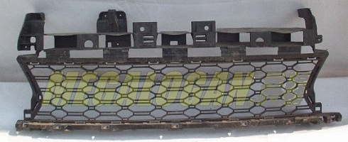 Решетка бампера Sandero Stepway NEW